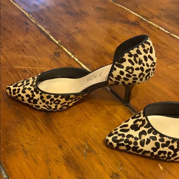 Some Society Animal Print Heels. - Picture 4 of 8